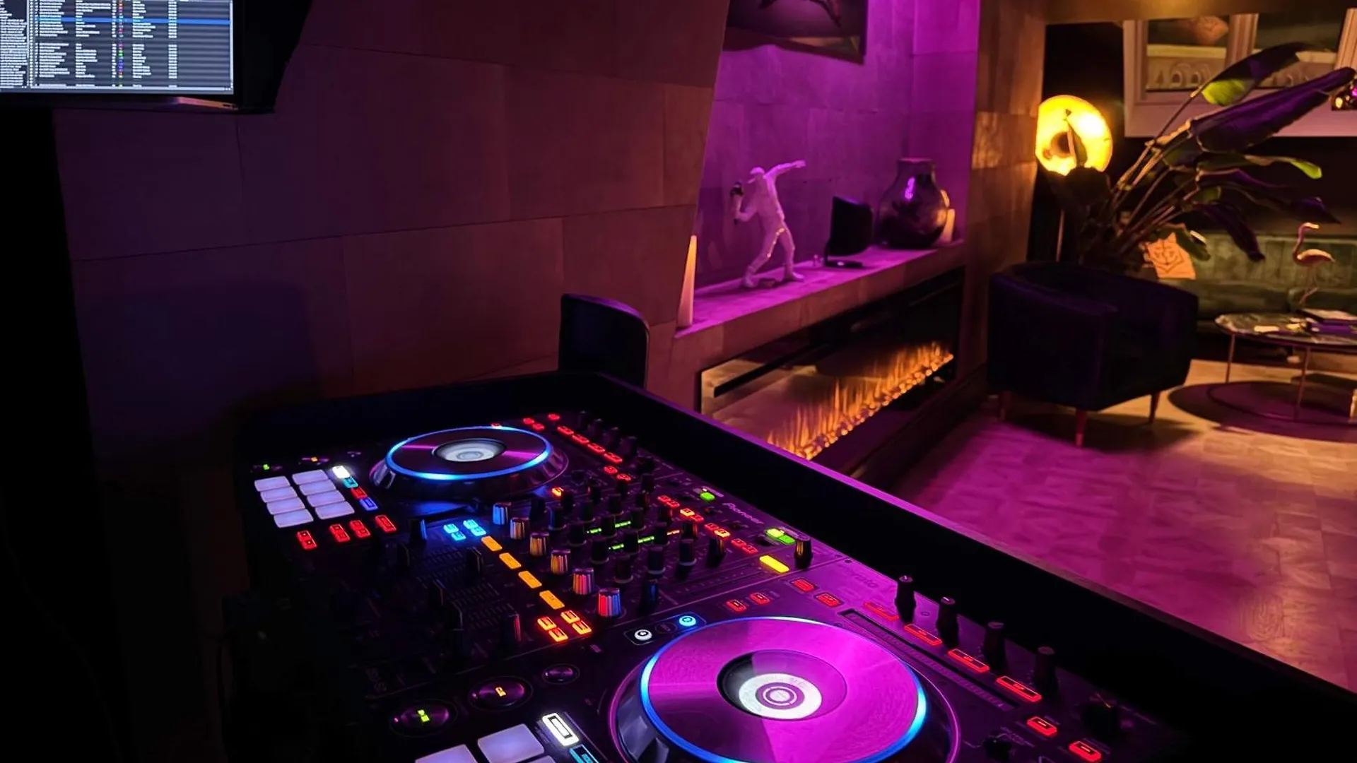 Loco Paradiso - Two Kingsize Beds, Outdoor Terrace, Dj Booth, Bar, Cinema, Bathtub, Kitchen, Airco Antwerpen Appartement